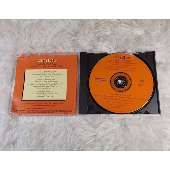 A Merry Christmas With Engelbert Humperdinck CD - Picture 5 of 6